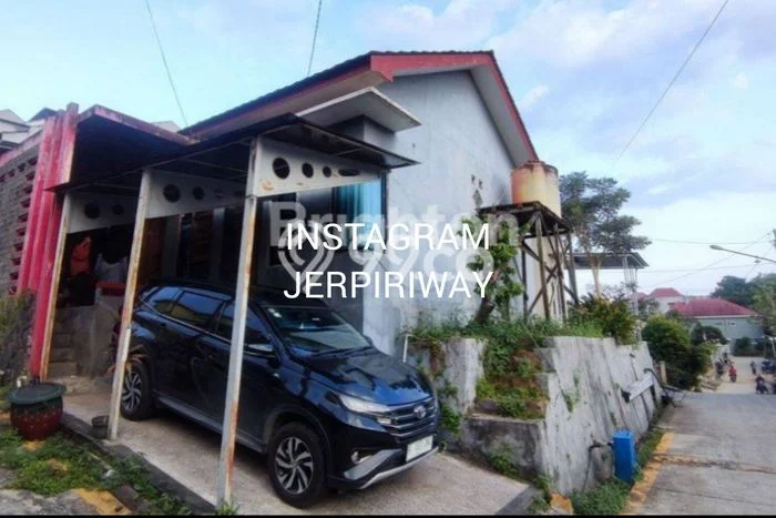 Lokasi strategis! Rumah siap huni dikontrakkan di Samarinda Ulu LB 120m2 Lokasi strategis! Rumah siap huni dikontrakkan di Samarinda Ulu LB 120m2