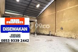 For Rent Gudang di Sungai Kunjang, Luas 336m2m², Area Komersial For Rent Gudang di Sungai Kunjang, Luas 336m2m², Area Komersial