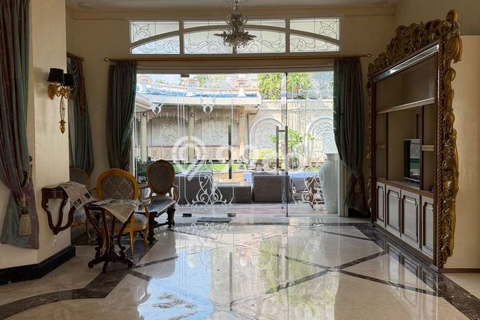 Dijual Rumah Luas Megah Dengan View Eksklusif di papandayan, Semarang Dijual Rumah Luas Megah Dengan View Eksklusif di papandayan, Semarang