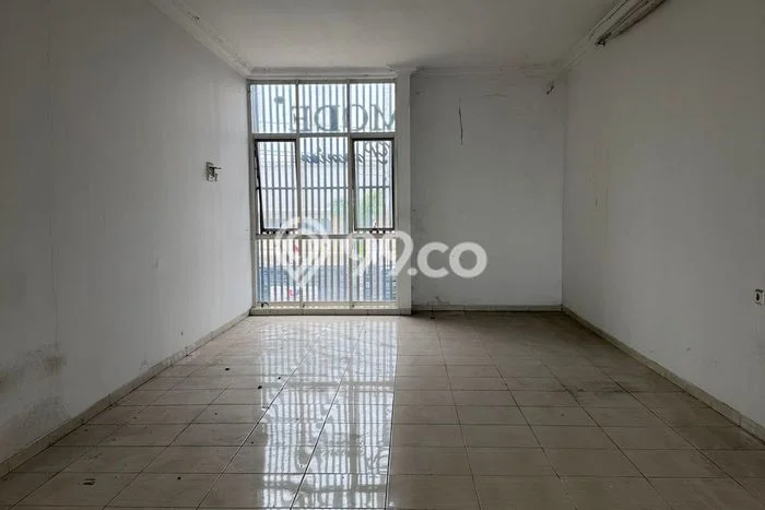 Ruko Disewakan di Area Ramai Semarang Selatan, Semarang Ruko Disewakan di Area Ramai Semarang Selatan, Semarang