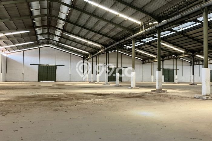 Gudang disewakan lokasi strategis Genuk Semarang 5520m2 Gudang disewakan lokasi strategis Genuk Semarang 5520m2