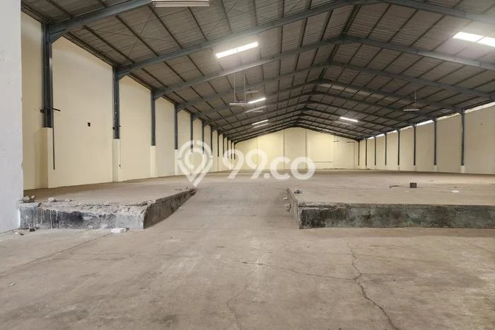 Unit Gudang disewakan di Ngaliyan Semarang dengan LT 3000m2 / LB 2850m2 Unit Gudang disewakan di Ngaliyan Semarang dengan LT 3000m2 / LB 2850m2