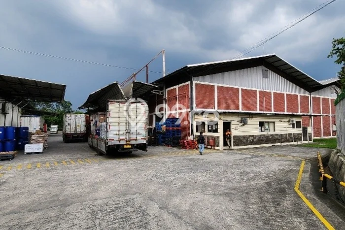 Unit Gudang Tersedia di Sentul Spesifikasi LB 12100m2 Unit Gudang Tersedia di Sentul Spesifikasi LB 12100m2