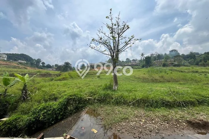 Lahan Dijual Lokasi Strategis di Bogor dengan Luas 400m2 Lahan Dijual Lokasi Strategis di Bogor dengan Luas 400m2