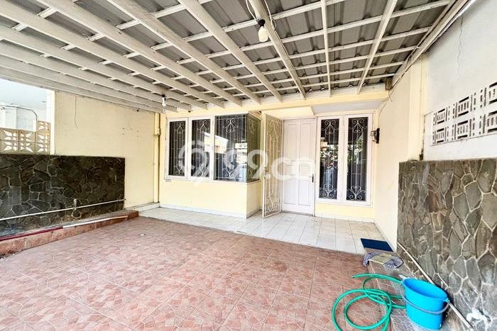 Hunian Cantik Modern Lb 95m2 di Duren Sawit, Jakarta Timur Hunian Cantik Modern Lb 95m2 di Duren Sawit, Jakarta Timur