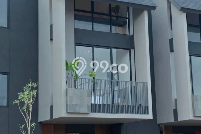 Dijual Rumah Luas Megah Dengan View Cantik di Lebak Bulus, Jakarta Selatan Dijual Rumah Luas Megah Dengan View Cantik di Lebak Bulus, Jakarta Selatan