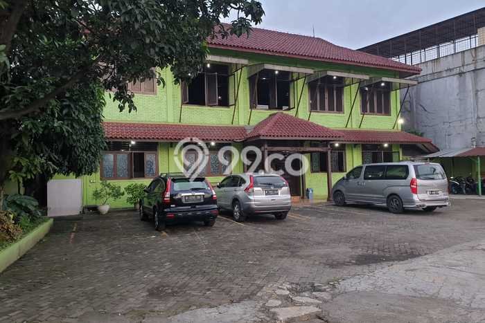 Area Ramai! Komersial Dijual di Ciawi untuk Bisnis Luas Bangunan 460m2 Area Ramai! Komersial Dijual di Ciawi untuk Bisnis Luas Bangunan 460m2