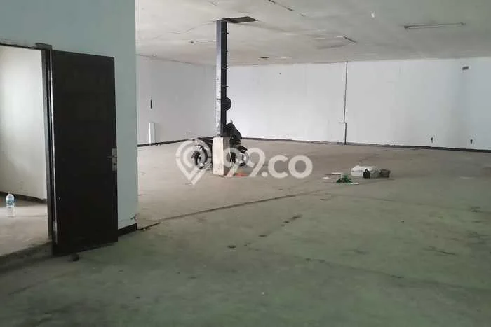 Gudang Disewa di Bekasi dengan LB 400m2 Area Komersial Ramai Gudang Disewa di Bekasi dengan LB 400m2 Area Komersial Ramai