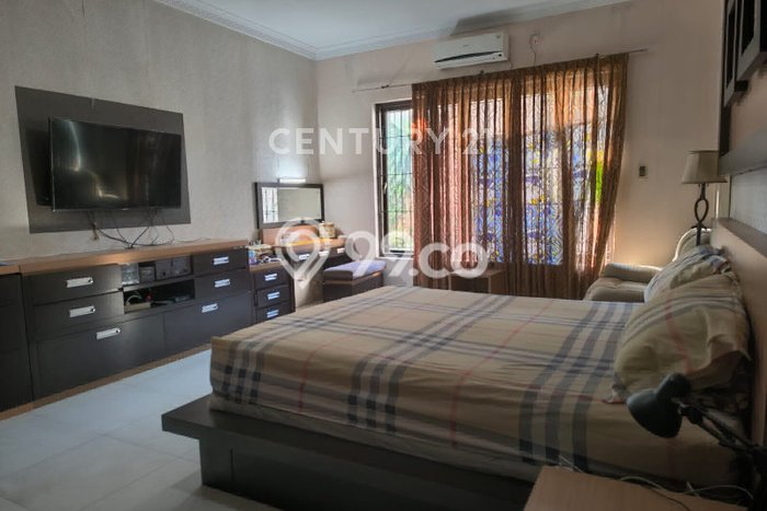 Rumah Mewah LB 800m2 Siap Pakai Desain Elegan di Cipinang Melayu, Jakarta Timur Rumah Mewah LB 800m2 Siap Pakai Desain Elegan di Cipinang Melayu, Jakarta Timur