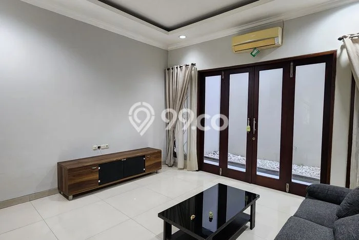 Jarang Ada! Rumah Sewa 4 Kamar Nyaman Siap Huni Pejaten Jarang Ada! Rumah Sewa 4 Kamar Nyaman Siap Huni Pejaten