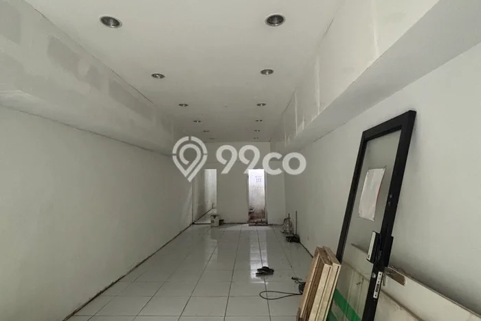 Ruko Ready di Taman Kopo Indah, Luas 60m², Area Komersial Ruko Ready di Taman Kopo Indah, Luas 60m², Area Komersial