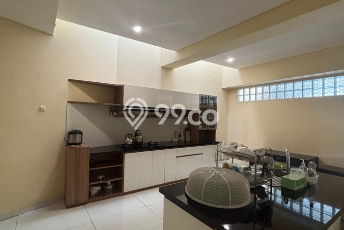 Disewakan Rumah Murah di Buah Batu Bandung Punya 5 KT Disewakan Rumah Murah di Buah Batu Bandung Punya 5 KT