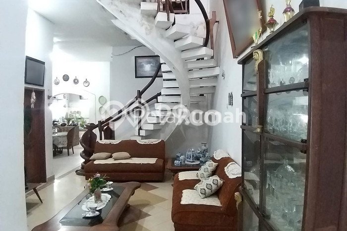 For Sale Vila Kawasan Medan Baru, Area 260m2m², Area Nyaman For Sale Vila Kawasan Medan Baru, Area 260m2m², Area Nyaman