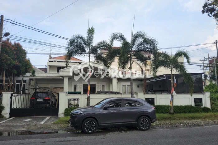 Hunian Mewah Dijual LT 448m2 di Medan Petisah, Medan Hunian Mewah Dijual LT 448m2 di Medan Petisah, Medan