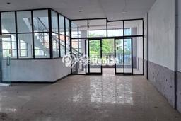 Ruko untuk disewa di Medan Maimun punya LT 80m2 & LB 256m2 harga sewa kompetitif Ruko untuk disewa di Medan Maimun punya LT 80m2 & LB 256m2 harga sewa kompetitif