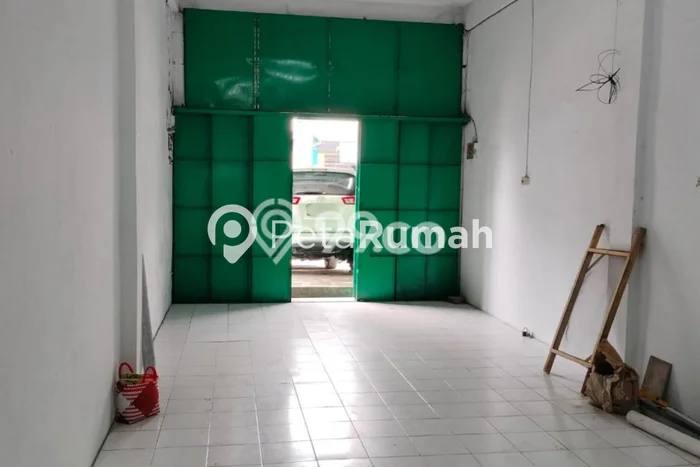 Ruko Disewa di Medan Area, Medan, LT 80m2 / LB 224m2 Ruko Disewa di Medan Area, Medan, LT 80m2 / LB 224m2