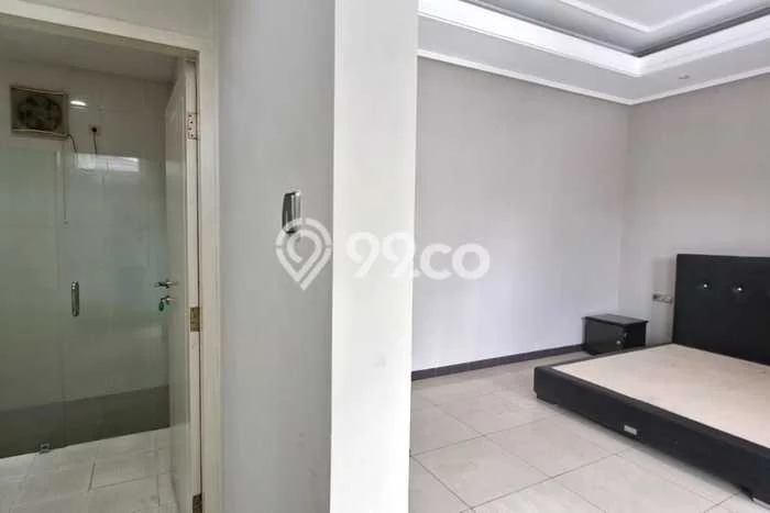 Disewakan! Rumah 3 Kamar Tidur &
2 Kamar Mandi di Kedoya, Jakarta Barat Disewakan! Rumah 3 Kamar Tidur &
2 Kamar Mandi di Kedoya, Jakarta Barat