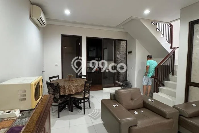 Rumah sewa siap pakai 3 KT di BSD Green Wich, Tangerang Rumah sewa siap pakai 3 KT di BSD Green Wich, Tangerang