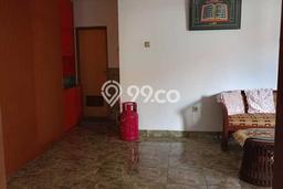 Rumah di Sarijadi, 1 KT, Dekat Fasilitas Umum, Luas 100m² LB 800m² Rumah di Sarijadi, 1 KT, Dekat Fasilitas Umum, Luas 100m² LB 800m²