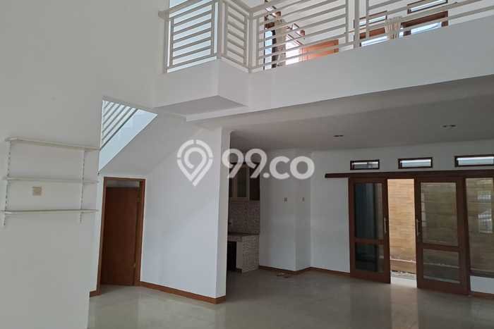 Rumah Luas Asri 4 KT Siap Huni di Pasteur Bandung Rumah Luas Asri 4 KT Siap Huni di Pasteur Bandung