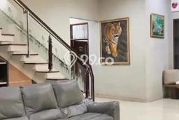 Hunian Impian Keluarga! Rumah 2 Lantai di , Bandung, LT 300m2m² Bangunan 250m2m² Hunian Impian Keluarga! Rumah 2 Lantai di , Bandung, LT 300m2m² Bangunan 250m2m²