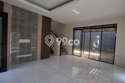 Disewakan! Rumah 3 Kamar Tidur &
2 Kamar Mandi di Kota Baru Parahyangan, Bandung Disewakan! Rumah 3 Kamar Tidur &
2 Kamar Mandi di Kota Baru Parahyangan, Bandung