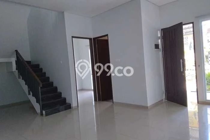 Jual Rumah Bagus Siap Huni LB 180m2 di Sukasari, Bandung Jual Rumah Bagus Siap Huni LB 180m2 di Sukasari, Bandung