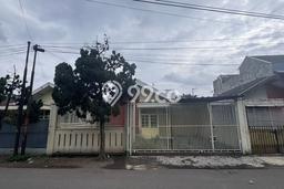 For Sale! Premium House LT 270m2 Desain Elegan di Bandung Kota For Sale! Premium House LT 270m2 Desain Elegan di Bandung Kota