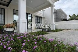 Disewakan Rumah Harga Terjangkau di Setiabudi Bandung Punya 4 KT Disewakan Rumah Harga Terjangkau di Setiabudi Bandung Punya 4 KT
