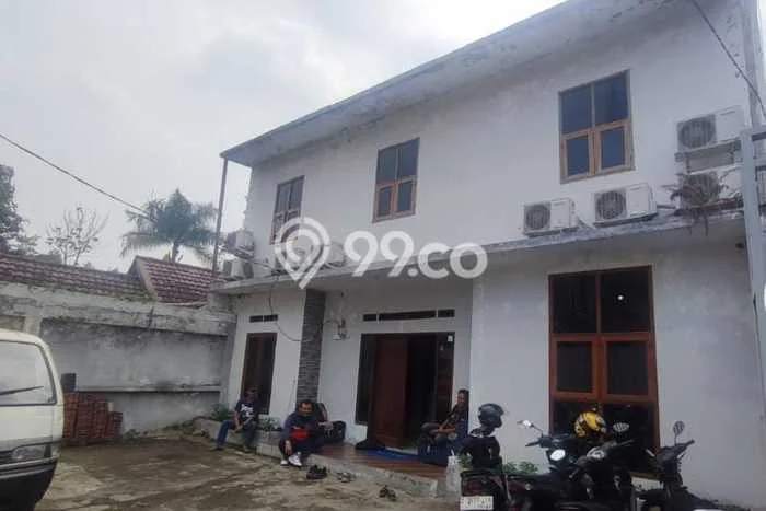Dijual Kost di Kawasan Sukasari, Bandung, Spesifikasi 9 KT, 9 KM, 400m2 Dijual Kost di Kawasan Sukasari, Bandung, Spesifikasi 9 KT, 9 KM, 400m2