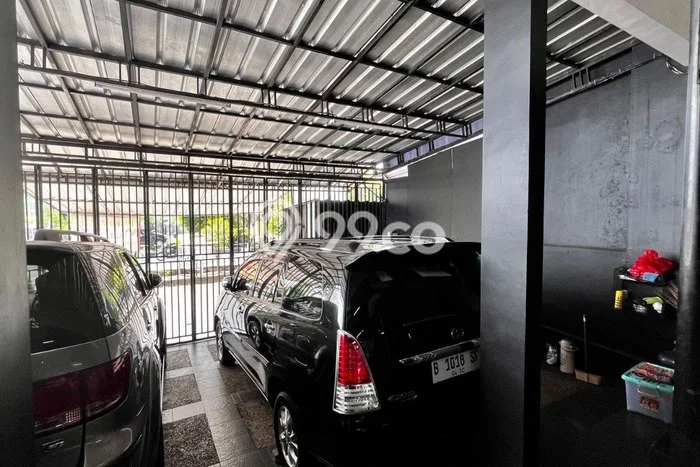 Ruko Disewa di Depok dengan LB 120m2 Area Komersial Ramai Ruko Disewa di Depok dengan LB 120m2 Area Komersial Ramai
