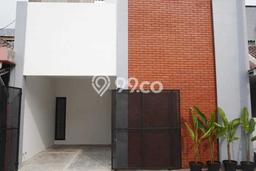 Rumah Modern 4 KT di Duta Harapan Bekasi Semi Furnished Rumah Modern 4 KT di Duta Harapan Bekasi Semi Furnished