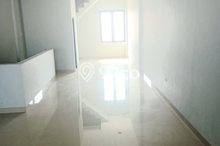 Unit Ruko Disewa Lokasi Tebet, Jakarta Selatan Spesifikasi Luas Bangunan 180m2 Unit Ruko Disewa Lokasi Tebet, Jakarta Selatan Spesifikasi Luas Bangunan 180m2