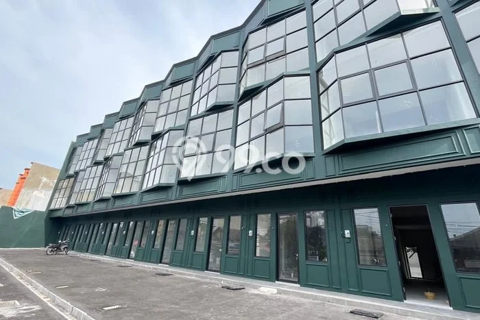 Unit Ruko Dijual di Rungkut Surabaya 300m2 Unit Ruko Dijual di Rungkut Surabaya 300m2