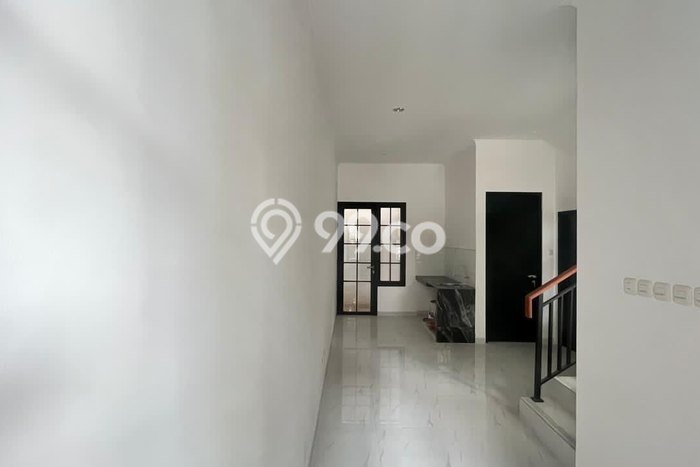 Jual Rumah Bagus Siap Huni LB 100m2 di Rungkut, Surabaya Jual Rumah Bagus Siap Huni LB 100m2 di Rungkut, Surabaya