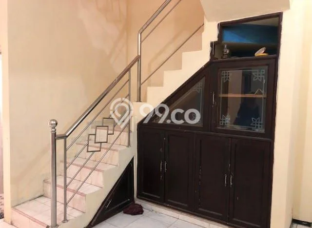 Dijual Rumah Strategis Bagus Punya 5 KT di Kebomas Gresik SHM Dijual Rumah Strategis Bagus Punya 5 KT di Kebomas Gresik SHM