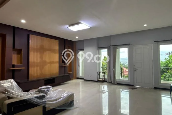 Jarang Ada! Rumah Sewa 6 Kamar Bagus Siap Huni Bukit Sari Jarang Ada! Rumah Sewa 6 Kamar Bagus Siap Huni Bukit Sari