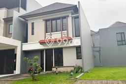 Rumah Modern 2 KT di BSD City Tangerang Semi Furnished Rumah Modern 2 KT di BSD City Tangerang Semi Furnished