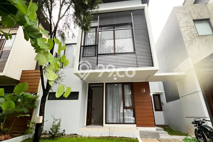 For Sale! Luxury House LT 160m2 Desain Modern di BSD City For Sale! Luxury House LT 160m2 Desain Modern di BSD City
