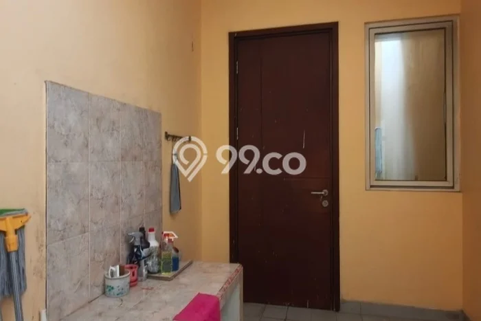 Ruko Disewa di Tangerang dengan LB 83m2 Area Komersial Ramai Ruko Disewa di Tangerang dengan LB 83m2 Area Komersial Ramai