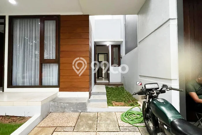 For Sale! Luxury House LT 160m2 Desain Modern di BSD City For Sale! Luxury House LT 160m2 Desain Modern di BSD City