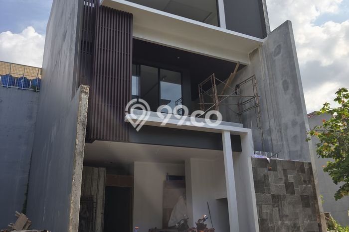 Hunian Elit LB 460m2 Siap Pakai Desain Elegan di Permata Buana, Jakarta Barat Hunian Elit LB 460m2 Siap Pakai Desain Elegan di Permata Buana, Jakarta Barat