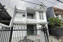 Disewakan Rumah Murah di Taman Kencana Jakarta Barat dengan 3 Kamar Tidur Disewakan Rumah Murah di Taman Kencana Jakarta Barat dengan 3 Kamar Tidur