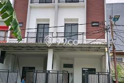 Rumah sewa siap pakai 3 Kamar Tidur di Muara Karang, Jakarta Utara Rumah sewa siap pakai 3 Kamar Tidur di Muara Karang, Jakarta Utara