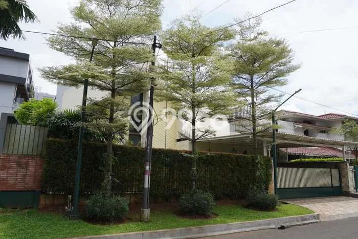 Rumah Luxury Modern Tanpa Renovasi di Pondok Indah Jakarta Selatan Rumah Luxury Modern Tanpa Renovasi di Pondok Indah Jakarta Selatan