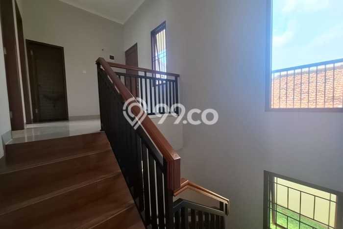 Dijual Hunian Rumah Terawat 3 Kamar di Cikunir, Bekasi Dijual Hunian Rumah Terawat 3 Kamar di Cikunir, Bekasi