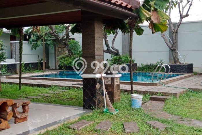 Dijual Rumah Mewah Exclusive di Ciracas, Jakarta Timur Dijual Rumah Mewah Exclusive di Ciracas, Jakarta Timur