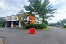 Rumah Elit Modern Tanpa Renovasi di Summarecon Bekasi Bekasi Rumah Elit Modern Tanpa Renovasi di Summarecon Bekasi Bekasi