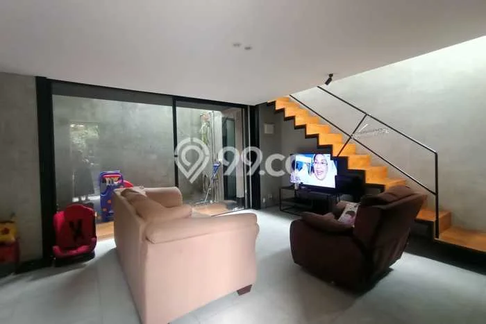 Rumah Strategis Modern Lb 150m2 di Rawalumbu, Bekasi Rumah Strategis Modern Lb 150m2 di Rawalumbu, Bekasi