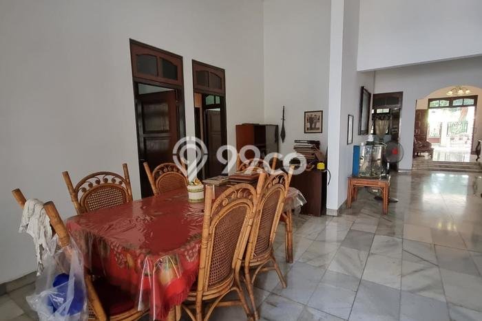 Jual Rumah Mewah Megah Dengan View Cantik di Bambu Apus, Jakarta Timur Jual Rumah Mewah Megah Dengan View Cantik di Bambu Apus, Jakarta Timur